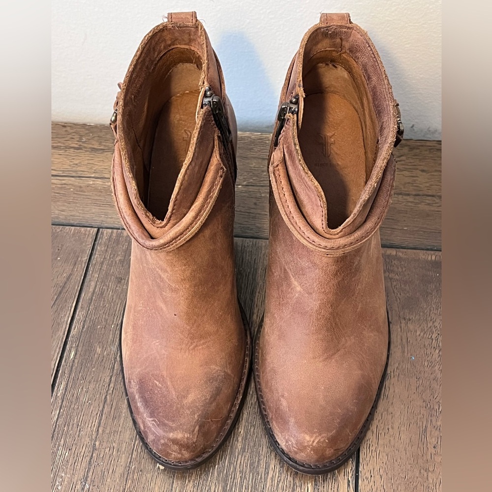 Frye Jenny Seam Booties Womens size 6 Made in Mexico - Picture 6 of 9